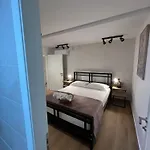 Doctor's House *