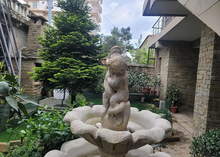 Πανσιόν Doctor's House