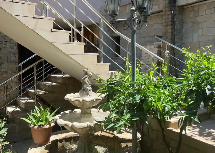 Πανσιόν Doctor's House