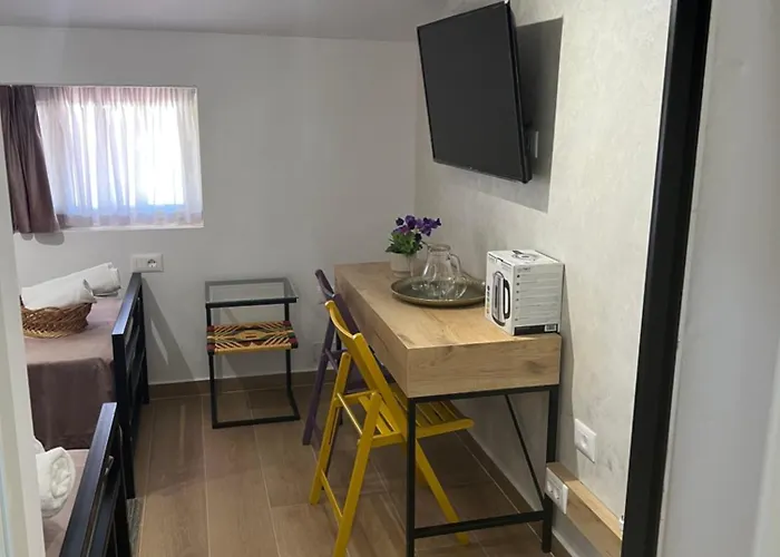 Doctor's House Τεπελένι